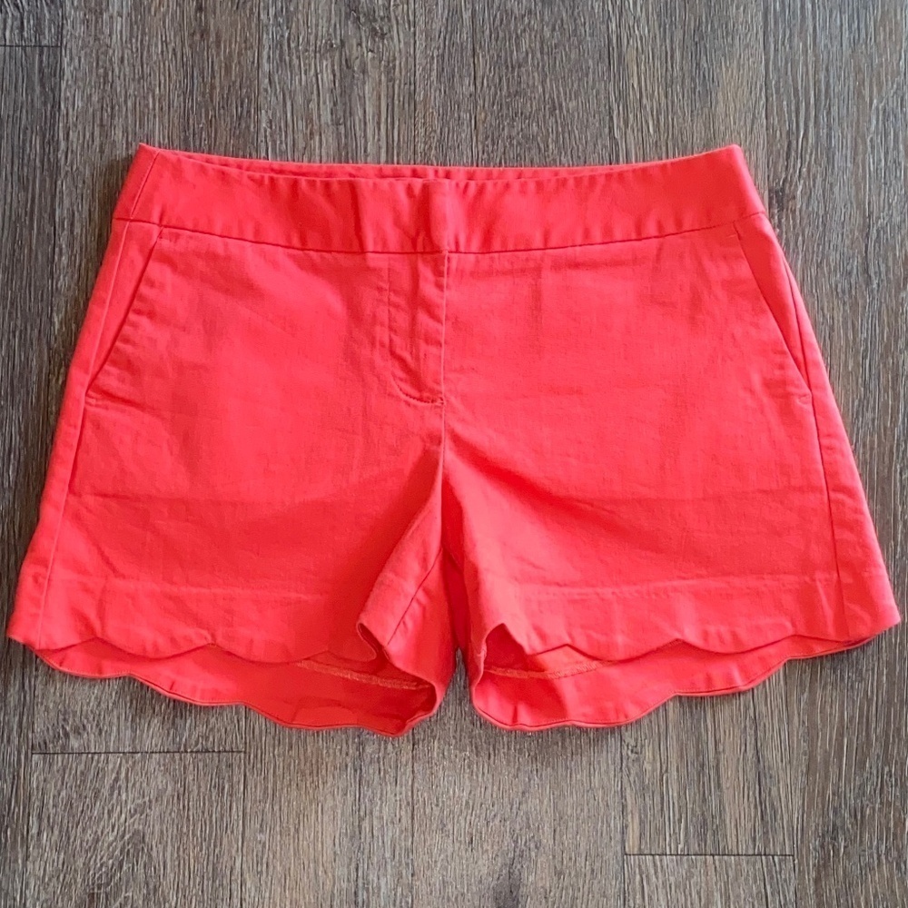 Attyre size 4 ladies vibrant shorts